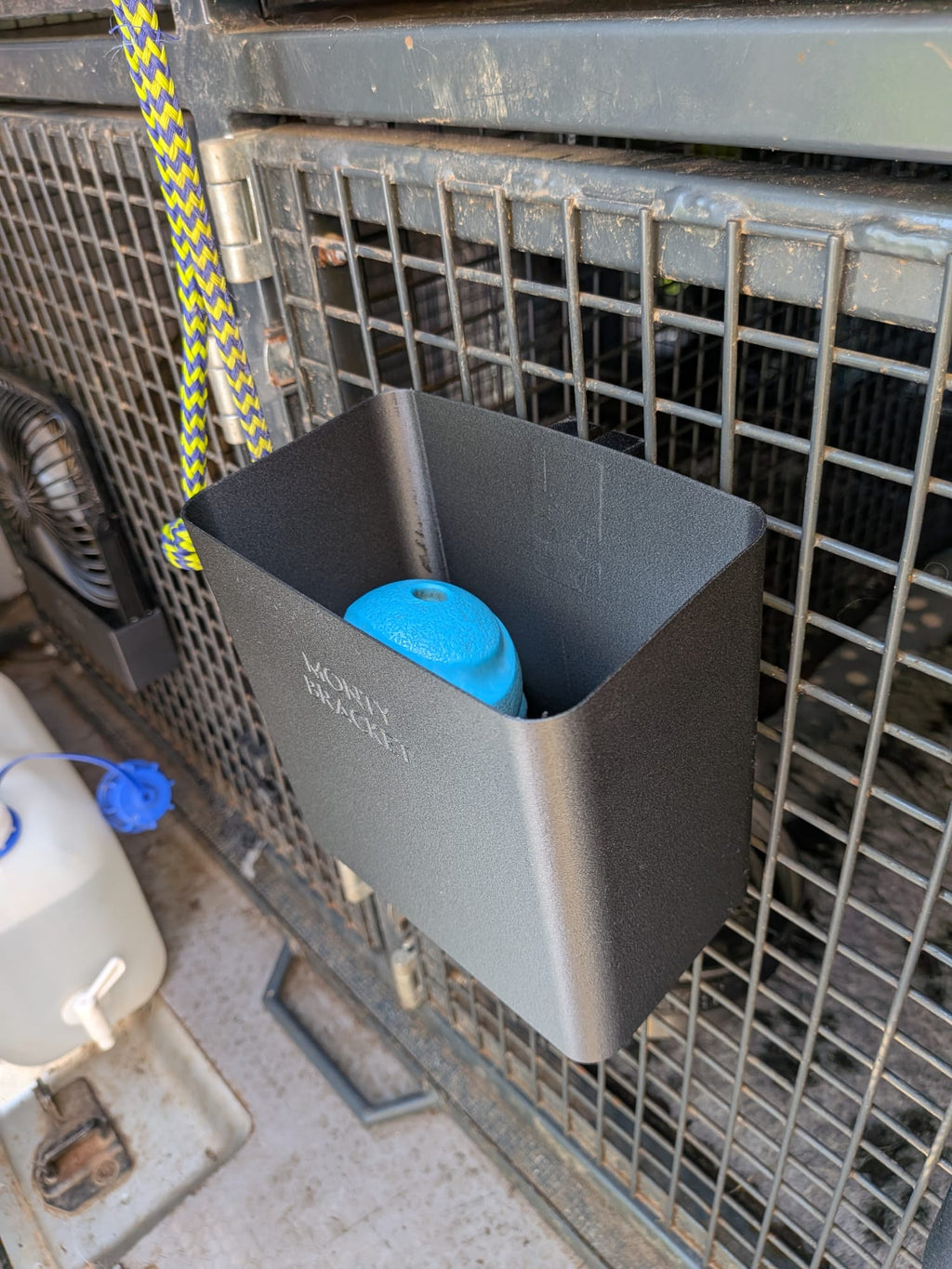 Monty Bracket Storage Bucket