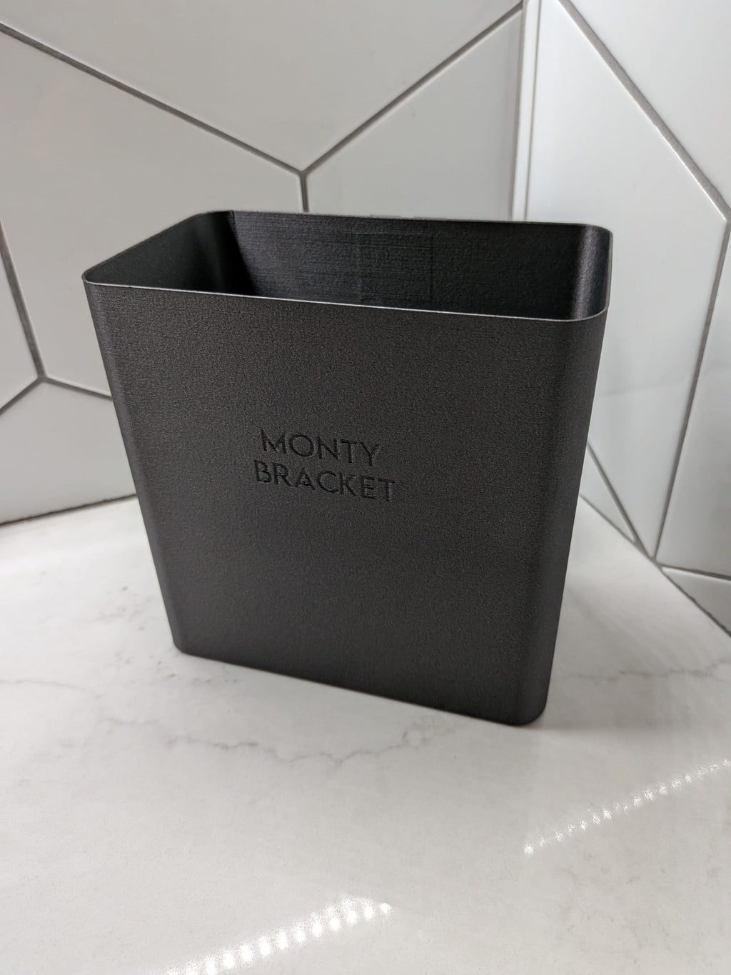 Monty Bracket Storage Bucket