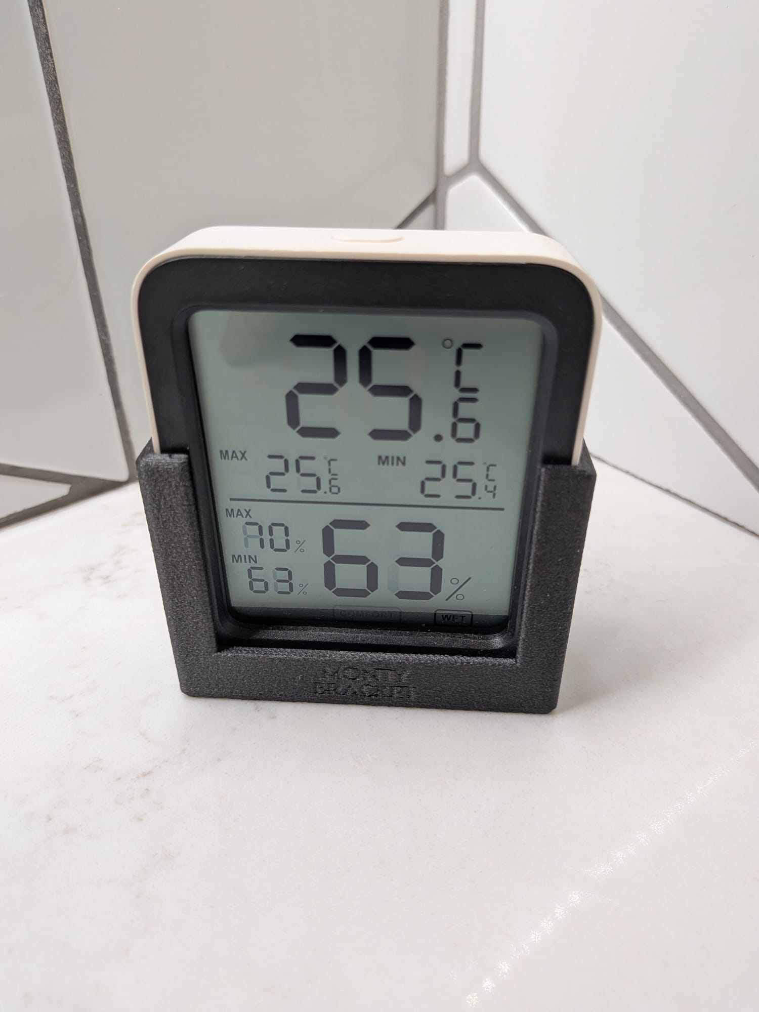 Monty Bracket Digital Thermometer